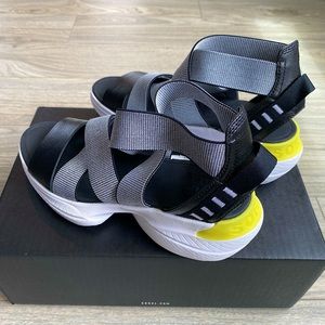 Women’s Sorel Explorer Blitz Multistrap Sandal